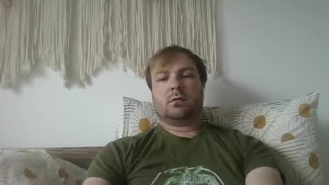 Snapshot of james_heron chatting on September 10, 2025, 7:52 am James Heron online show from September 10, 2025, 7:52 am