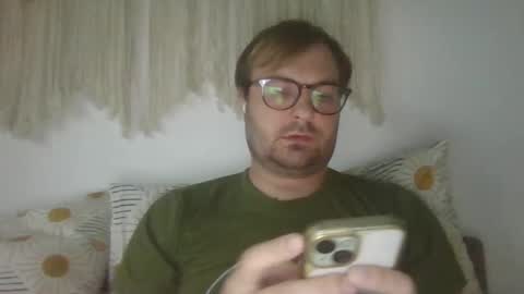 Snapshot of james_heron chatting on September 11, 2025, 6:19 pm James Heron online show from September 11, 2025, 6:19 pm