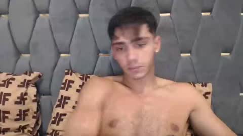 Snapshot of james_qss8 chatting on September 10, 2025, 10:37 am James online show from September 10, 2025, 10:37 am