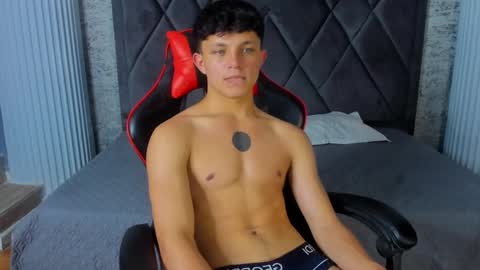 Snapshot of jamesgolden_ chatting on March 3, 2025, 3:31 pm jamesgolden_ online show from March 3, 2025, 3:31 pm