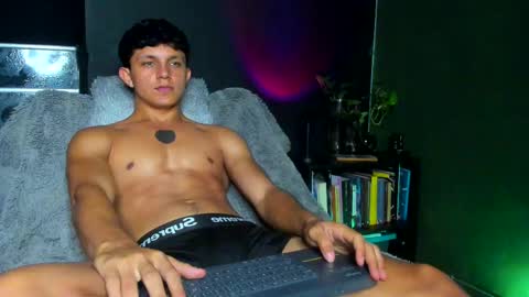 Snapshot of jamesgolden_ chatting on September 30, 2025, 12:37 am jamesgolden_ online show from September 30, 2025, 12:37 am