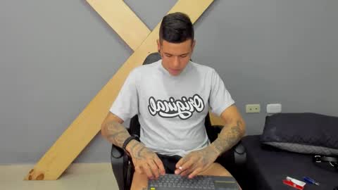 Snapshot of jamesinked_ chatting on December 27, 2024, 6:53 pm Jamesinked  online show from December 27, 2024, 6:53 pm