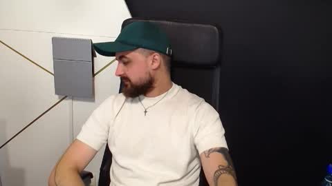 Snapshot of jamesmyersx chatting on September 17, 2025, 5:42 am JamesMyers online show from September 17, 2025, 5:42 am