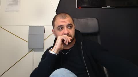 Snapshot of jamesmyersx chatting on November 24, 2025, 5:18 am JamesMyers online show from November 24, 2025, 5:18 am