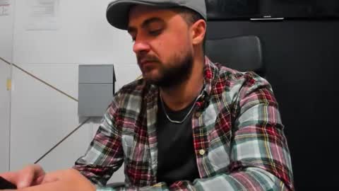 Snapshot of jamesmyersx chatting on December 3, 2025, 5:26 am JamesMyers online show from December 3, 2025, 5:26 am