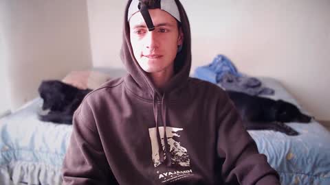 Snapshot of jamesss____ chatting on January 2, 2025, 7:29 pm jamesss____ online show from January 2, 2025, 7:29 pm