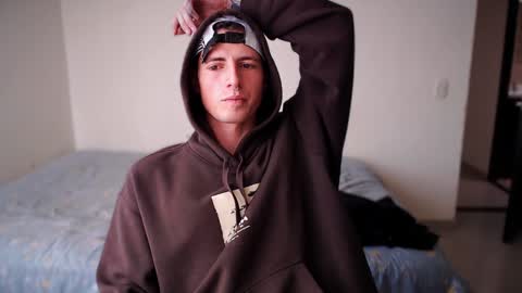 Snapshot of jamesss____ chatting on January 6, 2025, 6:31 pm jamesss____ online show from January 6, 2025, 6:31 pm
