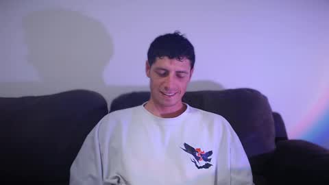 Snapshot of jamesss____ chatting on February 14, 2025, 7:12 pm jamesss____ online show from February 14, 2025, 7:12 pm