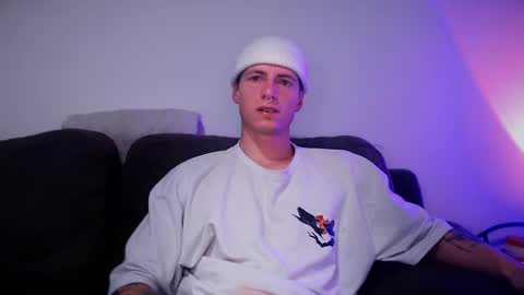 Snapshot of jamesss____ chatting on March 8, 2025, 3:39 am jamesss____ online show from March 8, 2025, 3:39 am