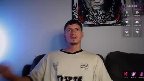 Snapshot of jamesss____ chatting on September 21, 2025, 1:51 am jamesss____ online show from September 21, 2025, 1:51 am