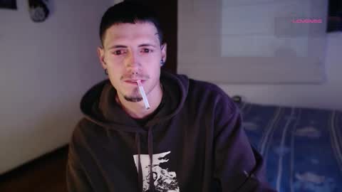 jamesss____ online show from November 19, 2025, 11:38 pm