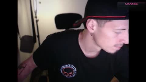 jamesss____ online show from December 5, 2025, 7:21 pm