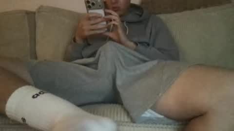 Snapshot of jami4u chatting on November 13, 2025, 9:25 pm JAMI4U online show from November 13, 2025, 9:25 pm