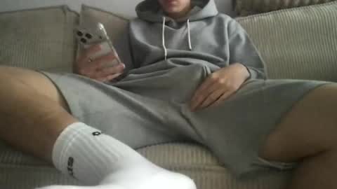 Snapshot of jami4u chatting on November 17, 2025, 9:48 am JAMI4U online show from November 17, 2025, 9:48 am