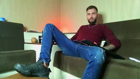 Robbie online show from March 8, 2025, 11:49 pm