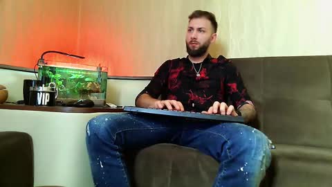 Robbie online show from March 10, 2025, 5:54 am