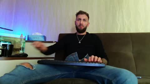 Robbie online show from March 11, 2025, 11:44 am