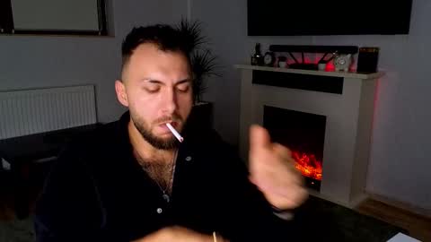 Robbie online show from November 17, 2025, 7:03 am