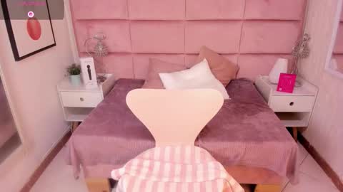 Janah Myers online show from October 1, 2025, 12:44 pm