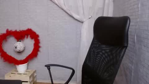 janaloveli online show from March 11, 2025, 9:37 pm