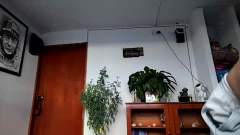 janariivera1 online show from November 26, 2025, 11:00 am