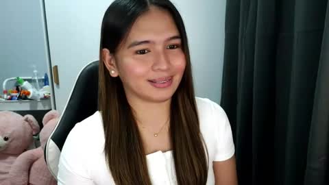 YOUR LOVELY JANE online show from October 13, 2025, 11:05 pm