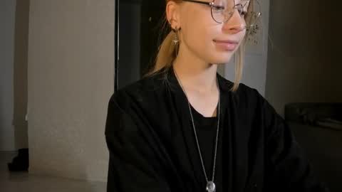 Snapshot of jane_bright chatting on February 10, 2025, 9:47 pm Jane online show from February 10, 2025, 9:47 pm