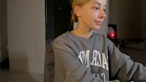 Snapshot of jane_bright chatting on February 28, 2025, 8:50 pm Jane online show from February 28, 2025, 8:50 pm