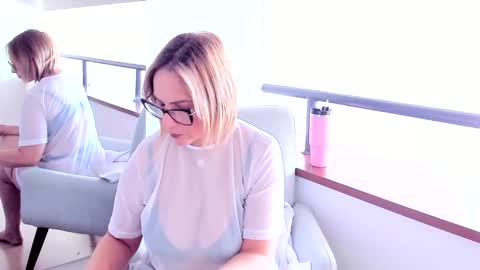 JANE TURNER MILF online show from February 6, 2025, 1:21 pm