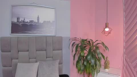 Janna online show from December 16, 2025, 10:53 am