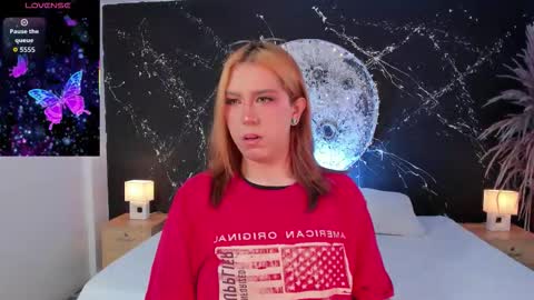 Janne  online show from December 13, 2025, 9:53 pm