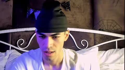 Snapshot of jaremy_harris chatting on November 1, 2025, 8:11 pm Jaremy online show from November 1, 2025, 8:11 pm