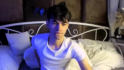 Snapshot of jaremy_harris chatting on November 3, 2025, 9:05 pm Jaremy online show from November 3, 2025, 9:05 pm