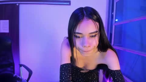 jasmin_skinny online show from October 22, 2025, 3:18 am