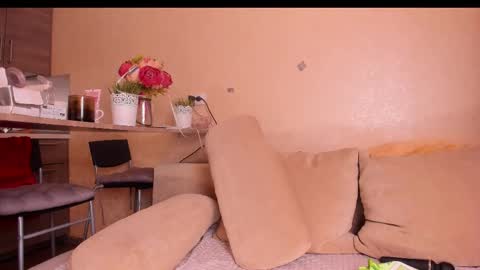 Snapshot of jasminarcher chatting on November 19, 2025, 10:15 am JasminArcher online show from November 19, 2025, 10:15 am