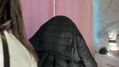 Jas online show from December 27, 2024, 2:12 pm