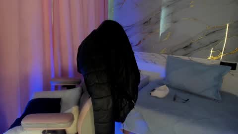 Jas online show from January 14, 2025, 2:22 pm