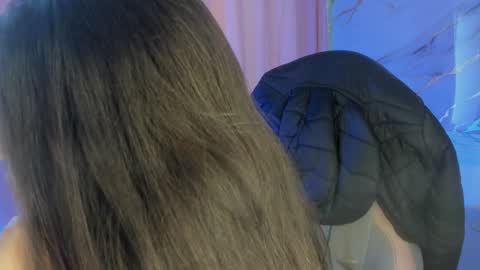 Jas online show from January 14, 2025, 5:23 pm