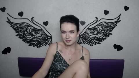 JasmineKouch online show from September 28, 2025, 5:29 pm