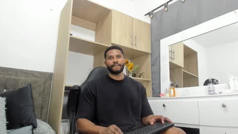 Jason online show from October 24, 2025, 8:05 pm