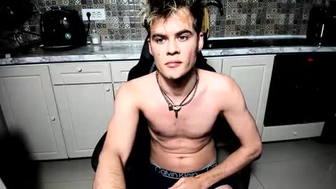 Snapshot of jason_marz chatting on January 22, 2025, 9:24 am JasoN online show from January 22, 2025, 9:24 am