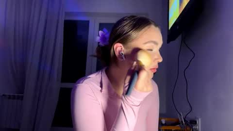 Snapshot of jatreff chatting on December 17, 2025, 5:41 pm Ginny online show from December 17, 2025, 5:41 pm