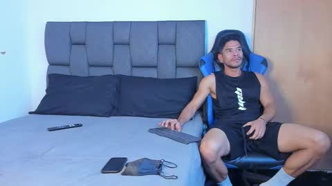 Snapshot of javiercarrera222 chatting on February 23, 2025, 8:28 am Javier online show from February 23, 2025, 8:28 am