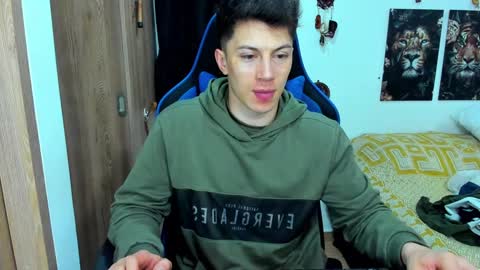 Javier online show from December 29, 2024, 3:22 am