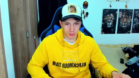 Javier online show from January 14, 2025, 10:34 pm