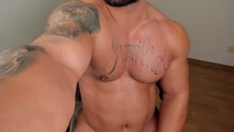 Snapshot of jaxonhunk chatting on December 10, 2024, 2:59 am JaxonHunk online show from December 10, 2024, 2:59 am