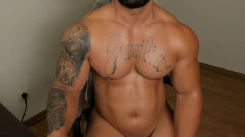 Snapshot of jaxonhunk chatting on September 10, 2025, 12:32 am JaxonHunk online show from September 10, 2025, 12:32 am