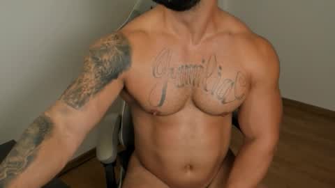 Snapshot of jaxonhunk chatting on September 14, 2025, 8:08 pm JaxonHunk online show from September 14, 2025, 8:08 pm