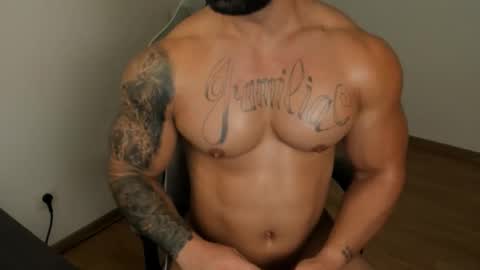Snapshot of jaxonhunk chatting on September 15, 2025, 8:09 pm JaxonHunk online show from September 15, 2025, 8:09 pm