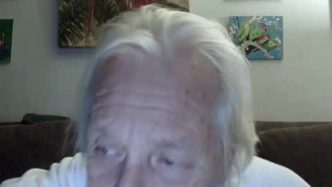 jay-jay1475 online show from January 14, 2025, 3:01 am